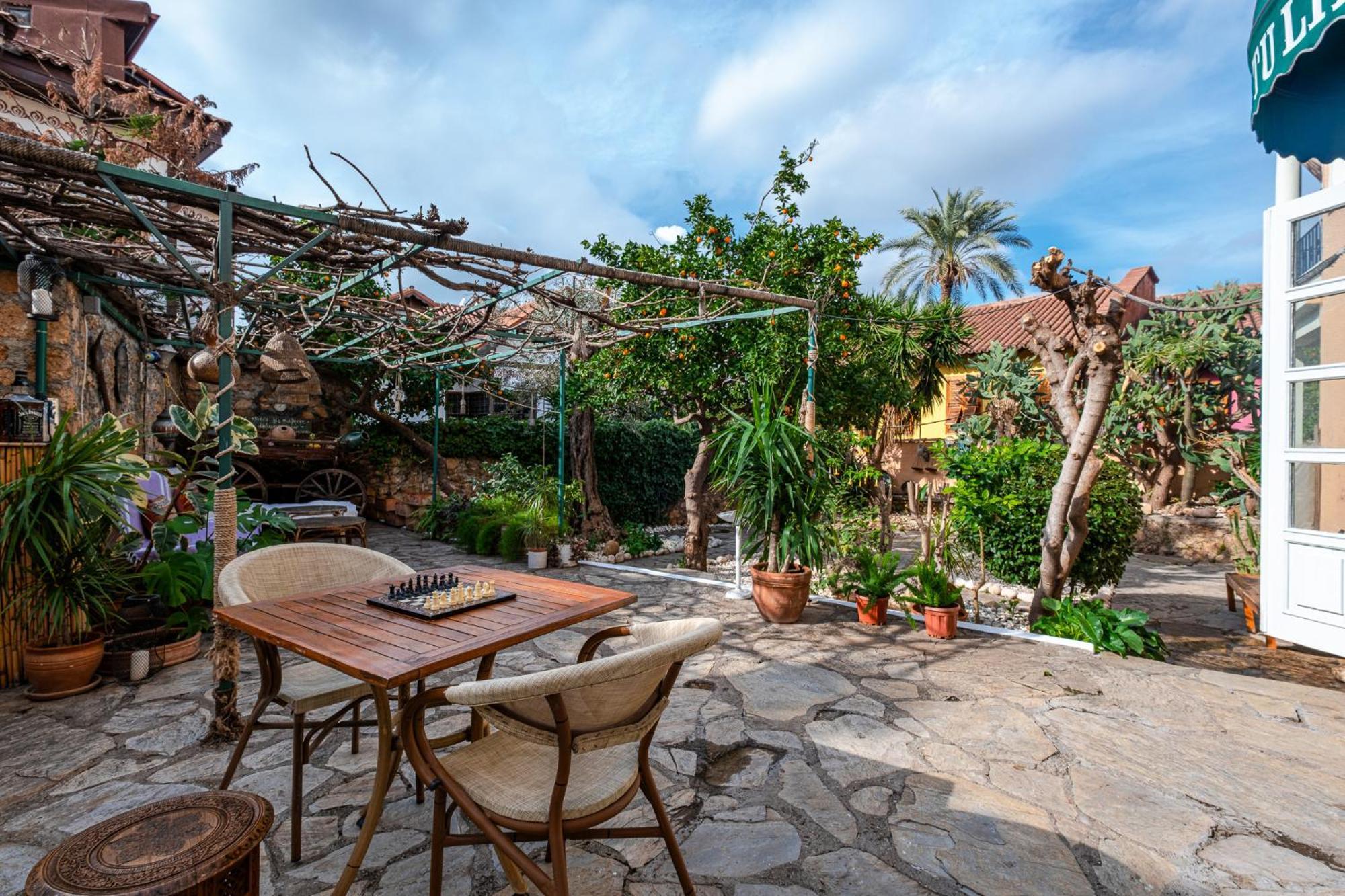 Villa Tulipan Antalya Exteriör bild