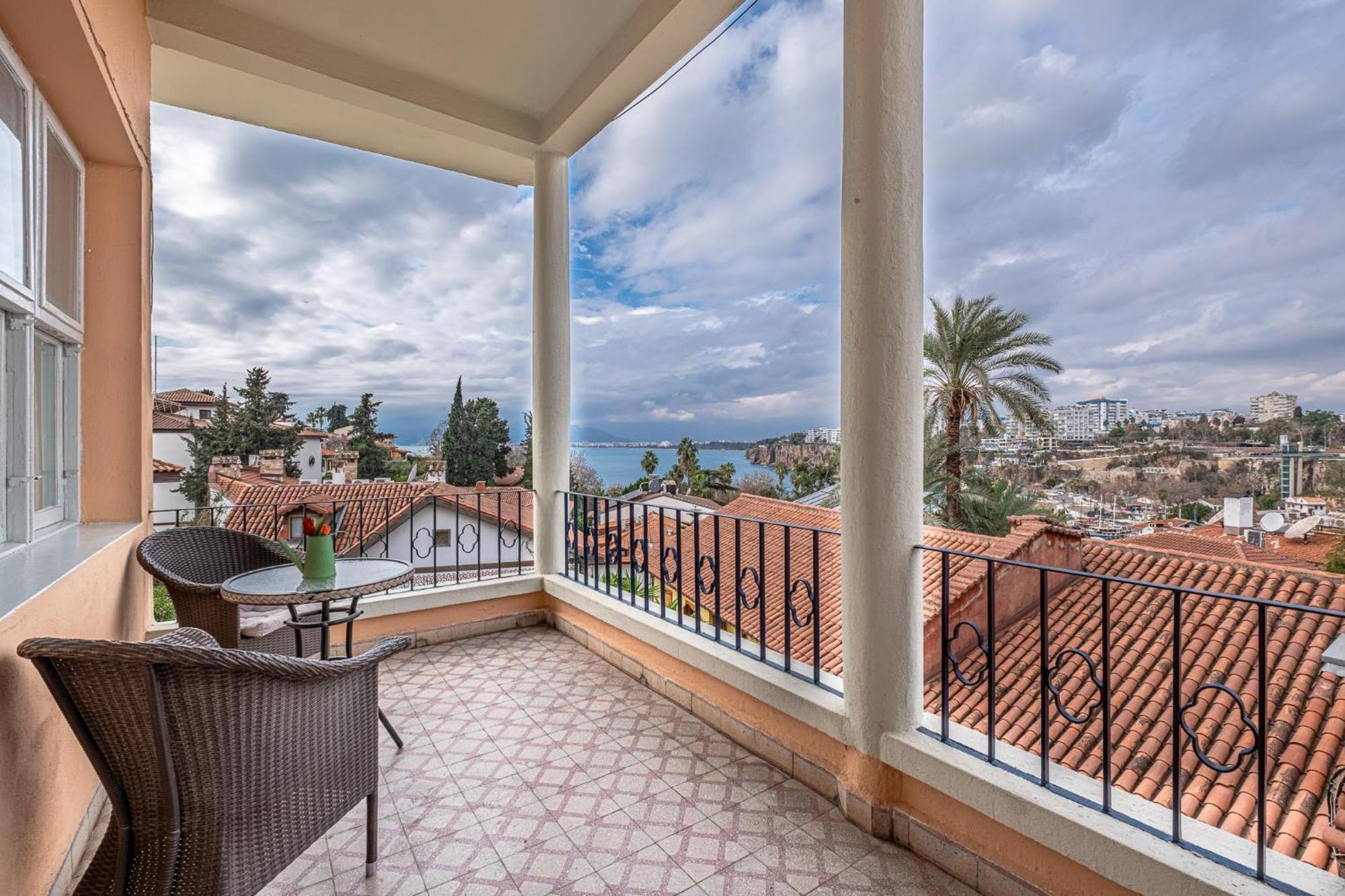 Villa Tulipan Antalya Exteriör bild